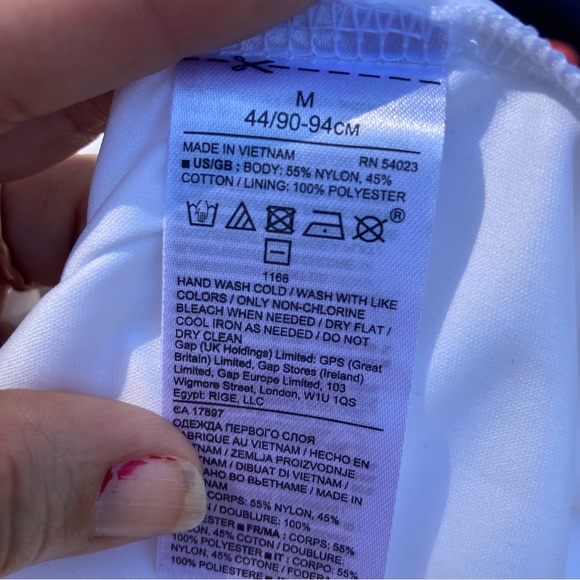 Banana Republic women’s size M, white, lace blouse, w/attached lining, NWT - Picture 14 of 14